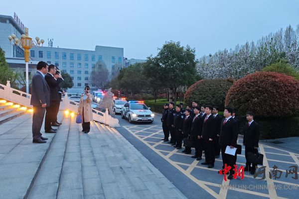 �ƕ����������г��ʡ����m���h��Ժ���ƕԈ�(zh��)�ЈF(tu��n)�(du��)�����Ј�(zh��)���Єӑ�(zh��n)���Ȼ